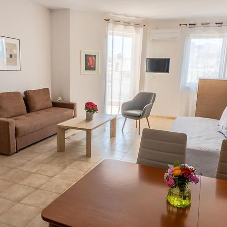 Hotel Arethousa 루트라 에디프수 외부 사진